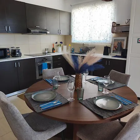 Michelle Mediterranean Apartament Meneou